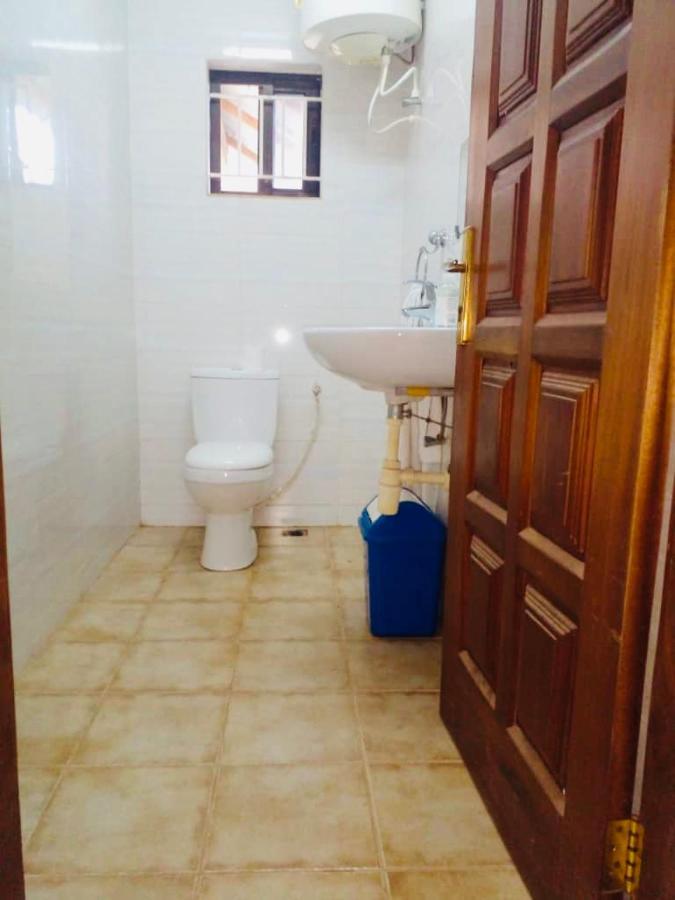 Zunox Guest House Freetown Luaran gambar