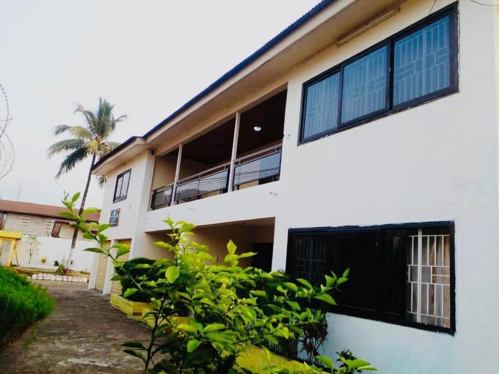Zunox Guest House Freetown Luaran gambar