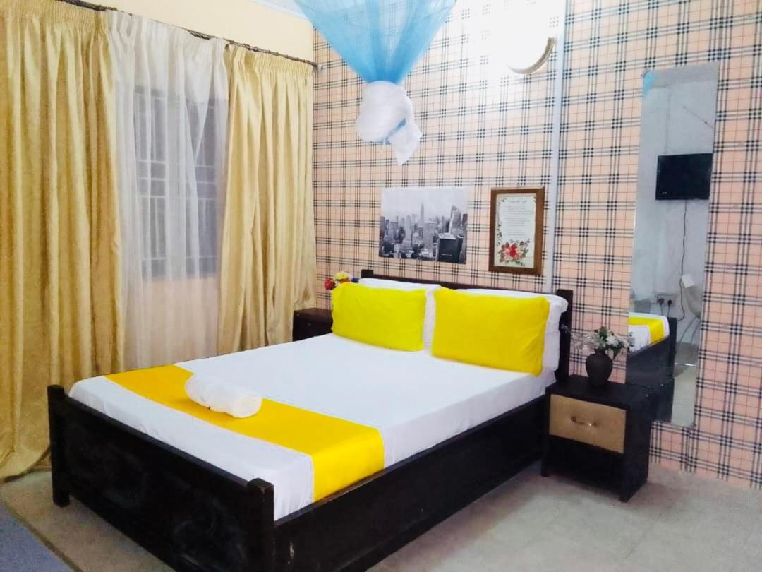 Zunox Guest House Freetown Luaran gambar
