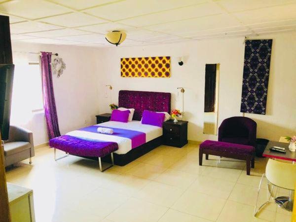 Zunox Guest House Freetown Luaran gambar