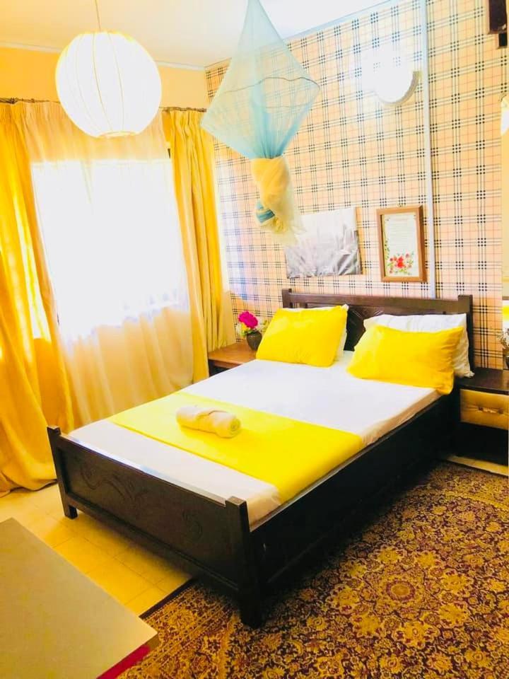 Zunox Guest House Freetown Luaran gambar