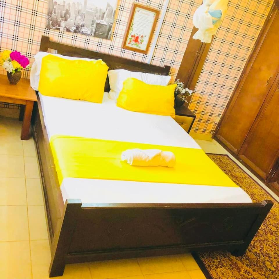 Zunox Guest House Freetown Luaran gambar