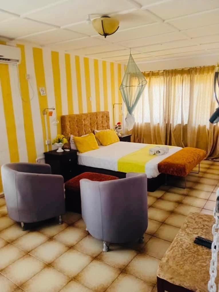 Zunox Guest House Freetown Luaran gambar
